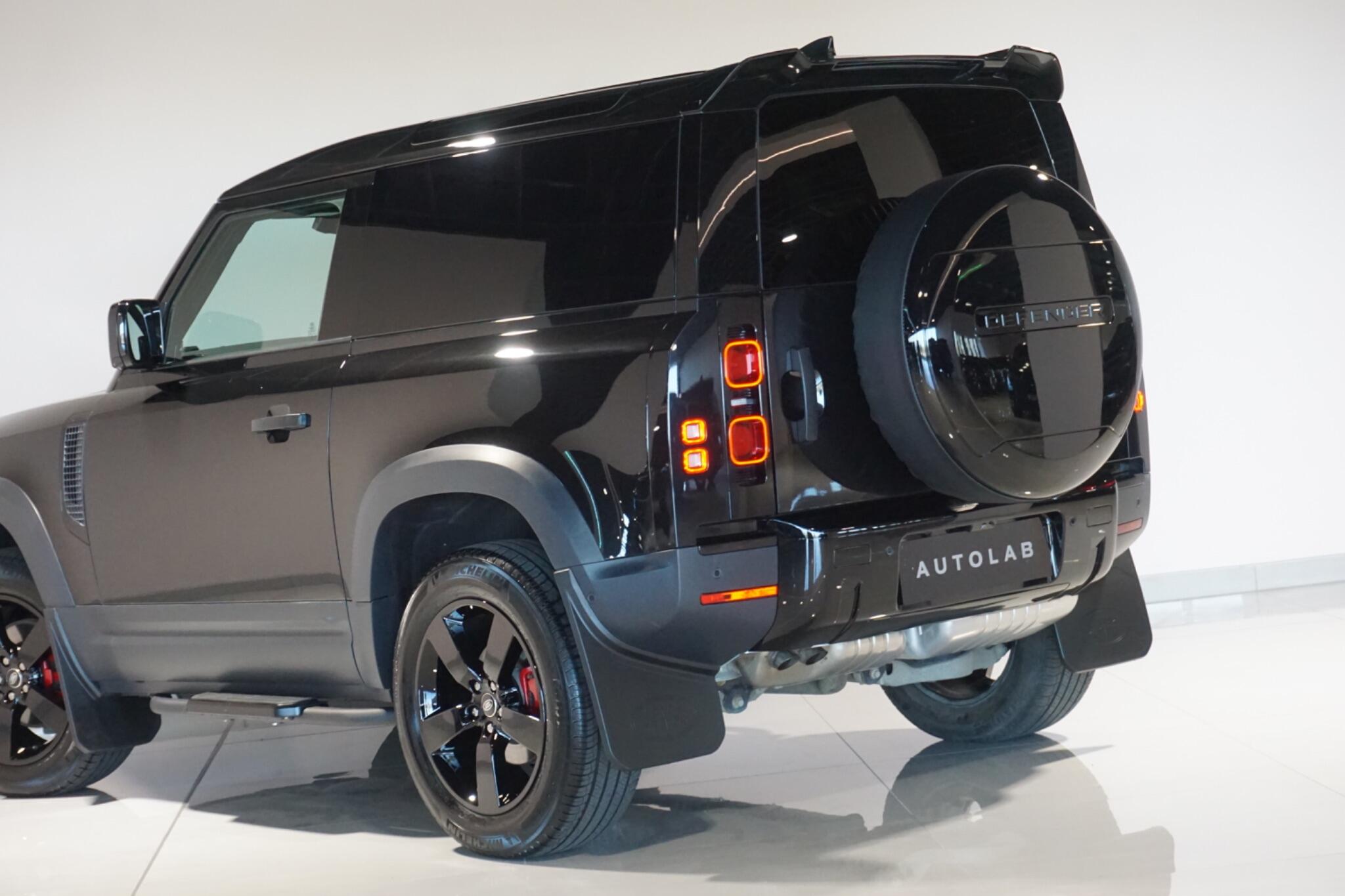 Land Rover Defender 90 3.0 D250 MHEV Hard Top SUV 3dr Diesel Auto 4WD SWB Euro 6 (s/s) (250 ps)